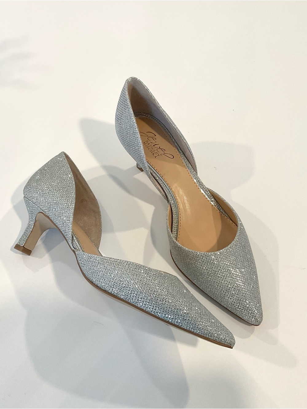 JEWEL BADGLEY MISCHKA Dotty Glitter D'orsay Kitten Heel in Silver Size 7W NWT